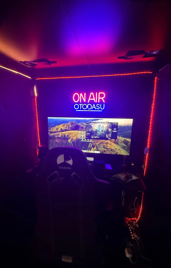 Immersive Dark 1